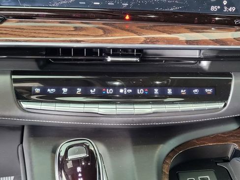 Used 2021 Cadillac Escalade Sport Platinum w/ Heavy-Duty Trailer Package image 21