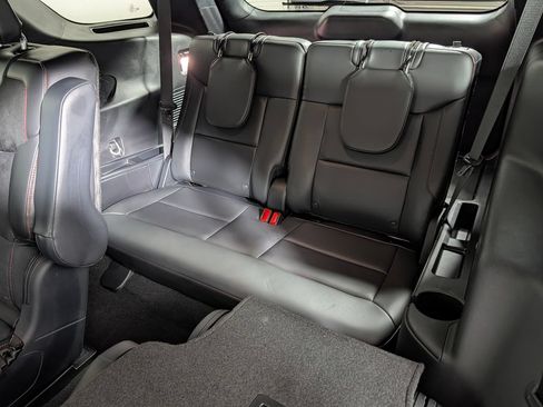Certified 2025 Ford Explorer ST RWD image 13