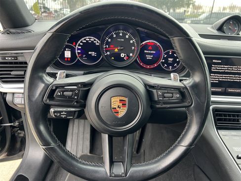 Used 2022 Porsche Panamera Platinum Edition image 7