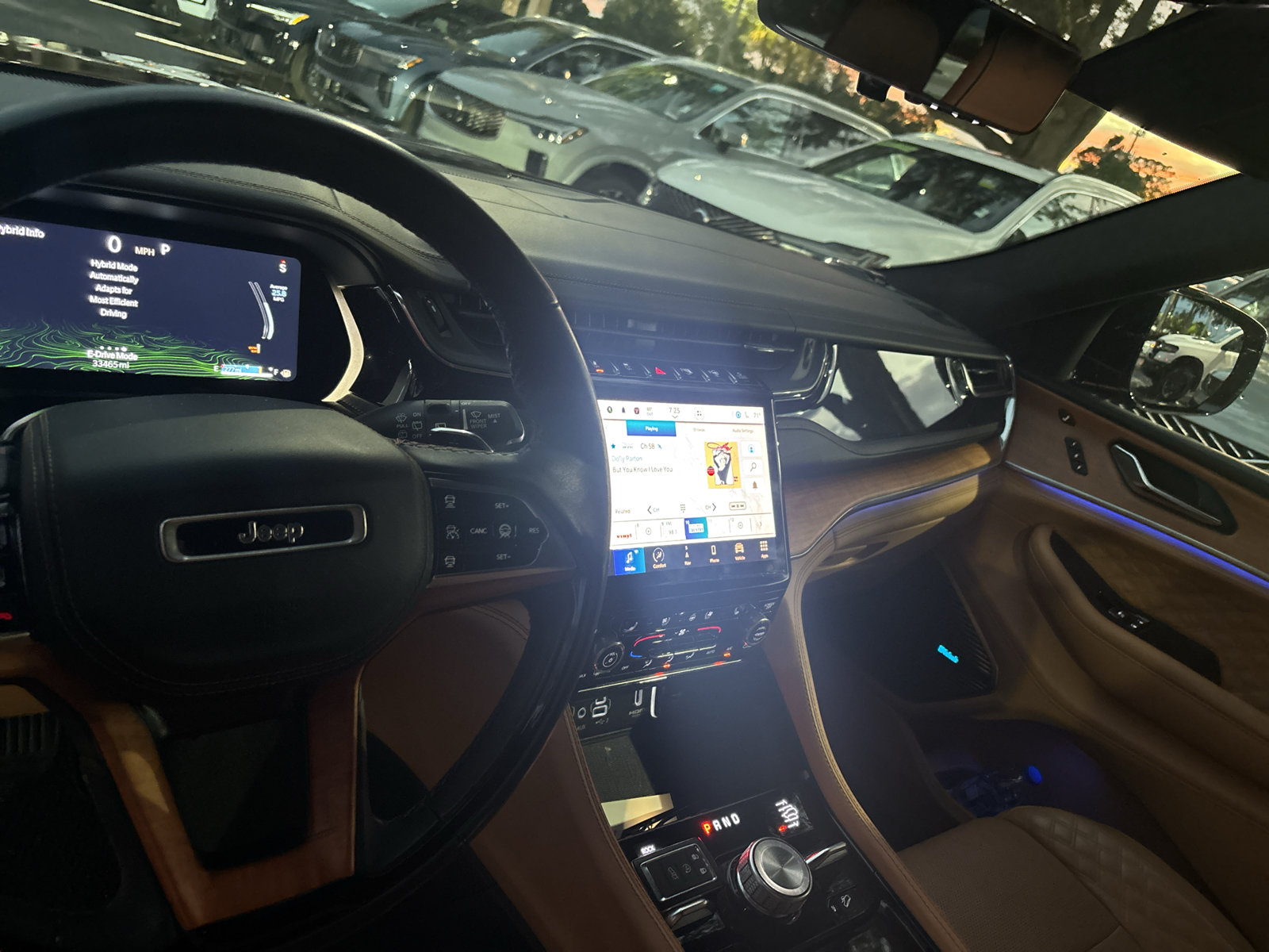 Used 2024 Jeep Grand Cherokee Summit AWD/4WD image 17