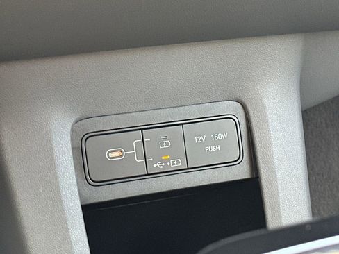 New 2025 Hyundai Ioniq 5 SE image 26