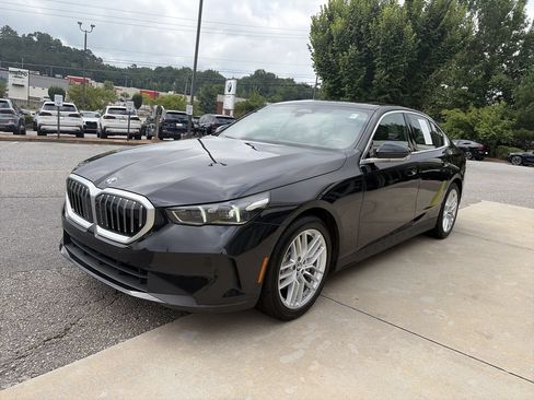 Used 2025 BMW 530i RWD image 4
