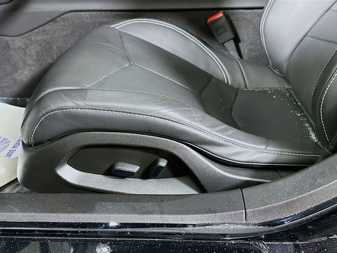 Used 2024 Chevrolet Corvette Stingray Coupe w/ Z51 Performance Package image 19