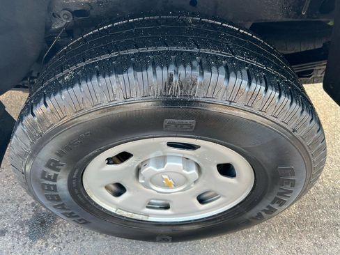 Used 2019 Chevrolet Colorado W/T image 9