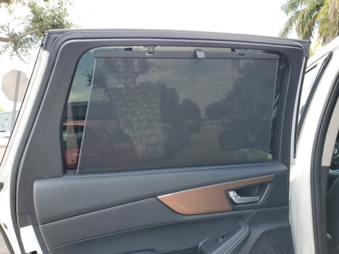 Used 2022 Acura MDX FWD w/ Technology Package image 13