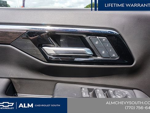 New 2025 Chevrolet Suburban Premier AWD/4WD image 55