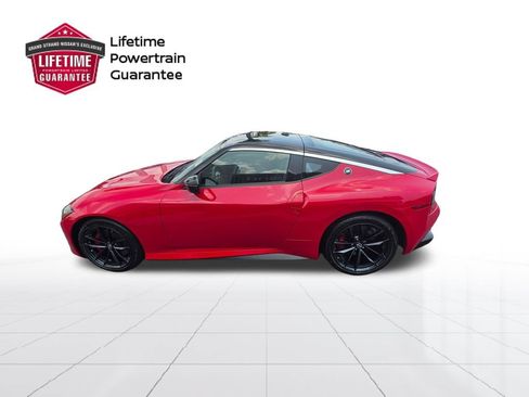 Certified 2025 Nissan Z Performance w/ Floor Mat Package RWD image 2