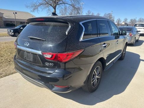 Used 2018 INFINITI QX60 Luxe image 3