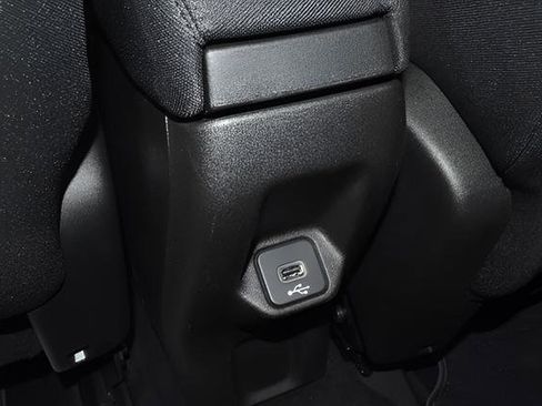 Certified 2021 Jeep Renegade Latitude w/ Luxury Group I AWD/4WD image 26
