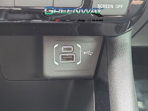 New 2026 Jeep Compass Latitude image 20