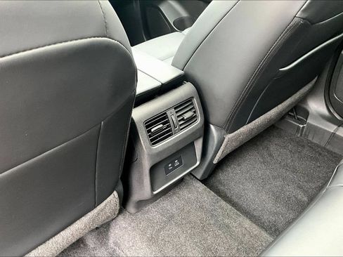 Certified 2023 Nissan Rogue SV w/ SV Premium B Package AWD/4WD image 10