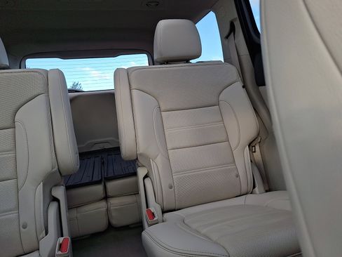 Used 2021 GMC Acadia Denali w/ Denali Ultimate Package image 20