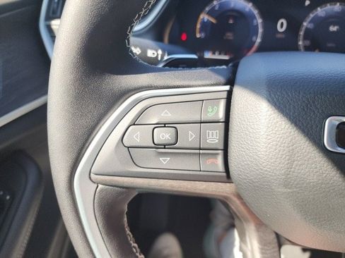 New 2025 Jeep Grand Cherokee L Limited w/ Luxury Tech Group II image 17