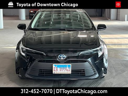 Used 2024 Toyota Corolla LE w/ LE Convenience Package FWD image 3