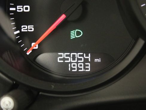 Certified 2022 Porsche 718 Boxster S RWD image 18