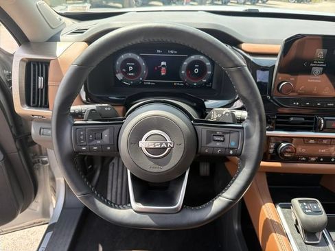 Used 2025 Nissan Pathfinder Platinum w/ Cargo Package AWD/4WD image 42