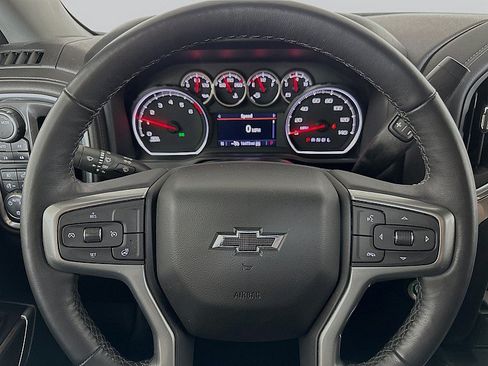 Used 2022 Chevrolet Silverado 1500 LT Trail Boss w/ Bed Protection Package AWD/4WD image 12