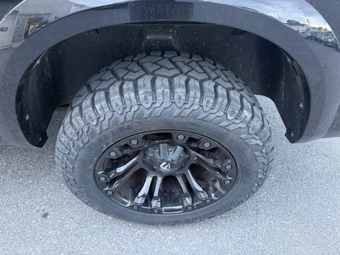 Used 2017 RAM 1500 Laramie AWD/4WD image 29