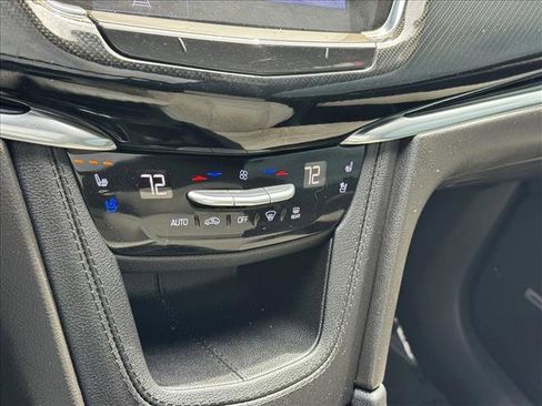 Used 2023 Cadillac XT6 Sport AWD/4WD image 16