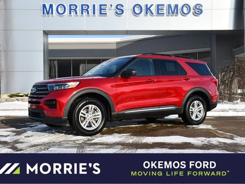 Used 2023 Ford Explorer XLT image 1