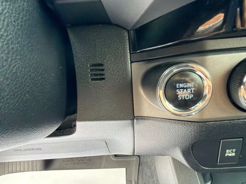 Used 2016 Toyota Tacoma TRD Sport w/ Towing Package AWD/4WD image 23