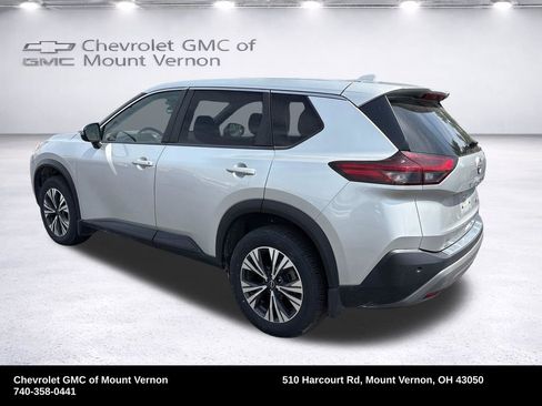 Used 2023 Nissan Rogue SV AWD/4WD image 3