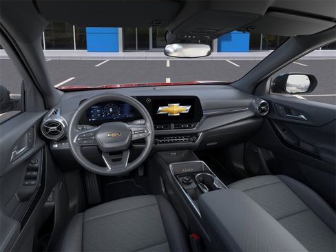 New 2026 Chevrolet Equinox LT w/ Convenience Package II image 40