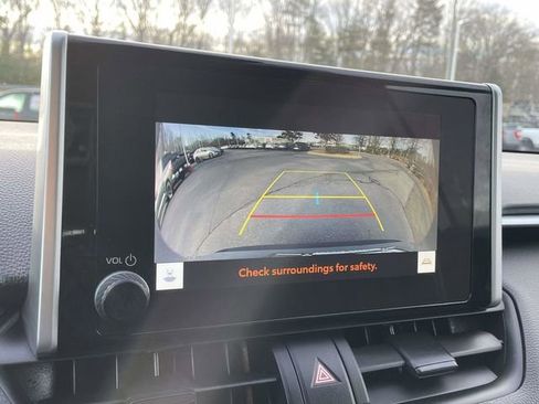 Used 2024 Toyota RAV4 XLE image 28