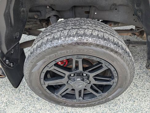 Used 2020 Toyota Tundra SR5 w/ SR5 Upgrade Package AWD/4WD image 6