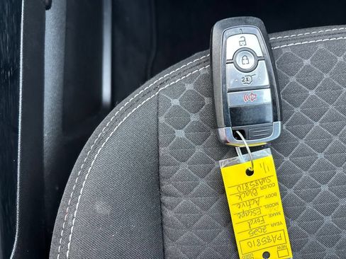 Used 2025 Ford Escape Active FWD image 18