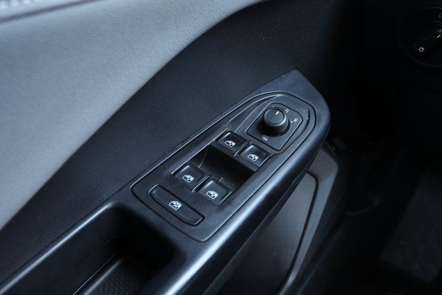 Used 2024 Volkswagen Taos SE FWD image 19