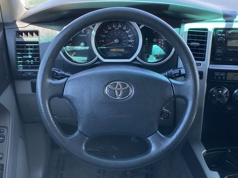 Used 2007 Toyota 4Runner SR5 image 17