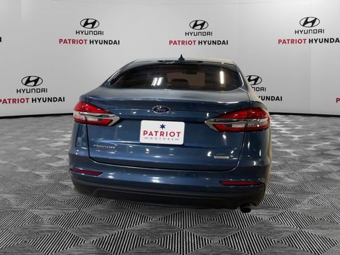 Used 2019 Ford Fusion SE image 5