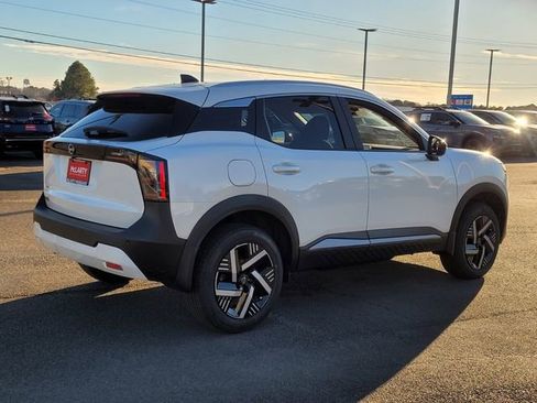 New 2026 Nissan Kicks SV FWD image 3