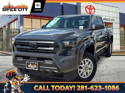 New 2025 Toyota Tacoma SR5