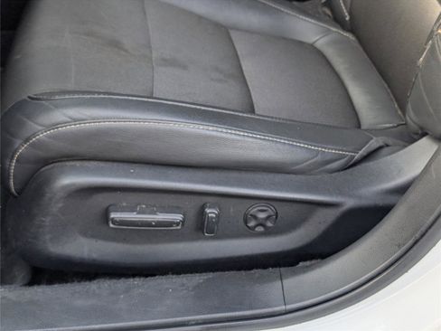 Used 2019 Honda Accord Sport image 11