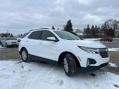 Used 2022 Chevrolet Equinox LT image 10