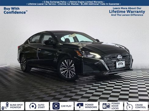 Used 2023 Nissan Altima 2.5 SV image 1