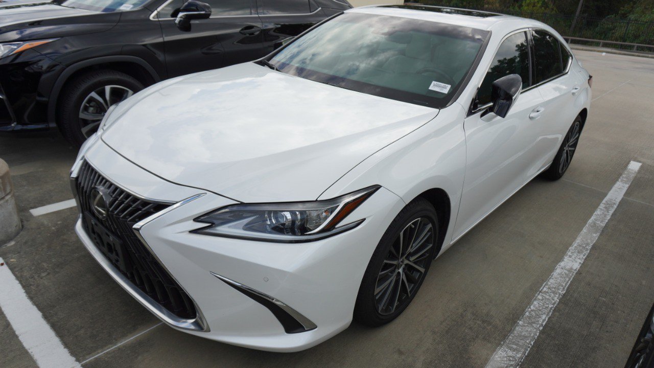 Certified 2025 Lexus ES 300h w/ Premium Package FWD image 5