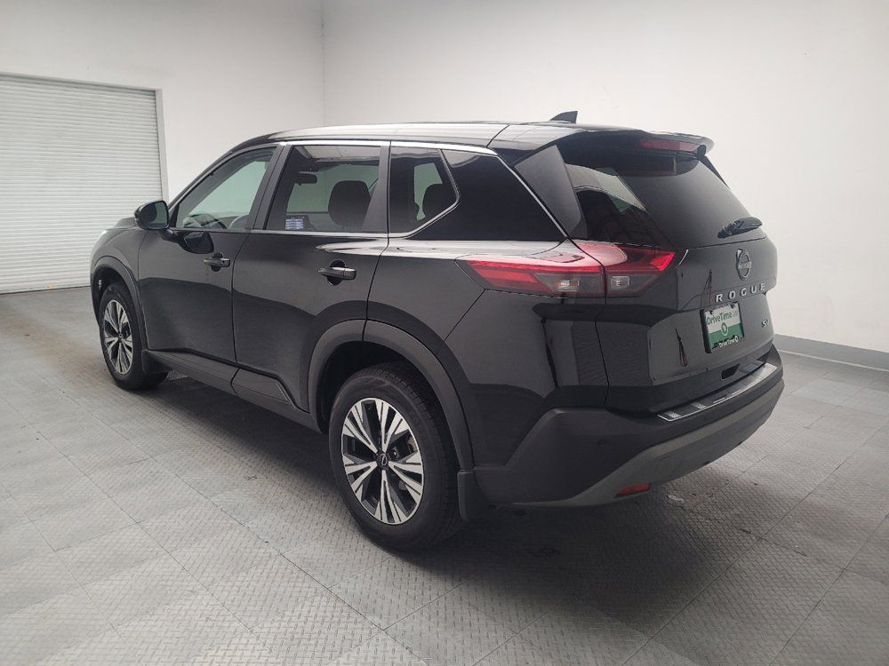 Used 2023 Nissan Rogue SV FWD image 5