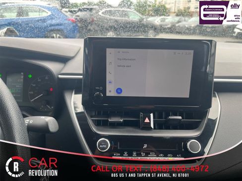 Used 2023 Toyota Corolla LE FWD image 19