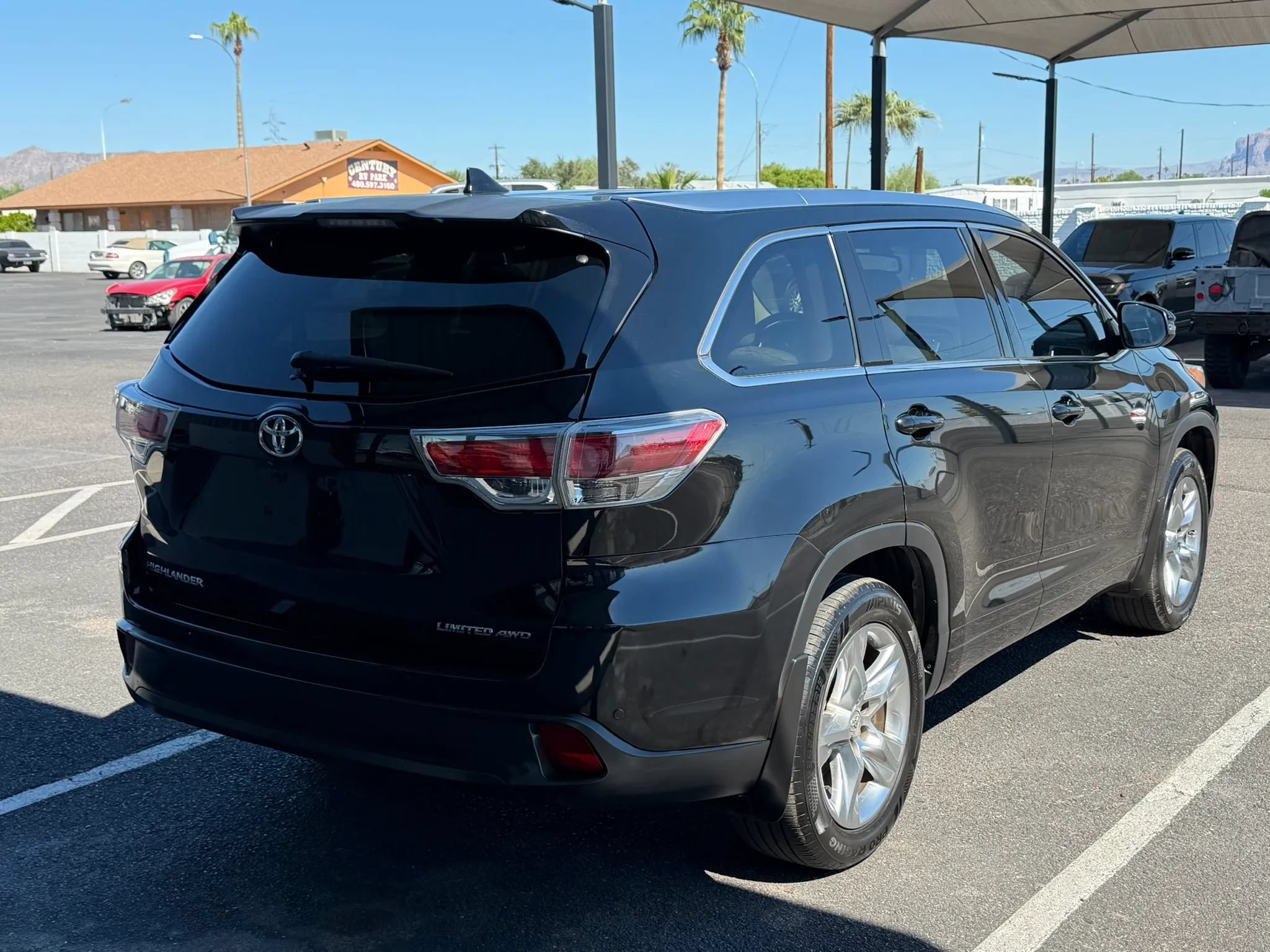 Used 2015 Toyota Highlander Limited AWD/4WD image 10