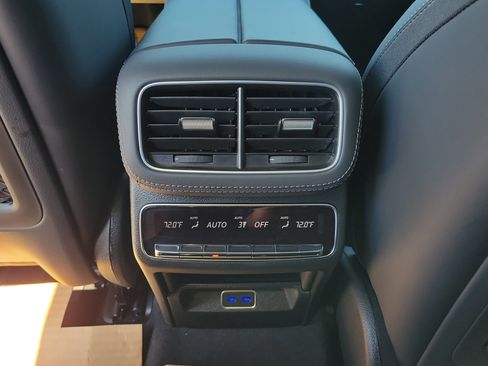 New 2026 Mercedes-Benz GLE 53 AMG 4MATIC image 11