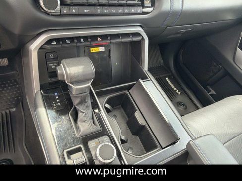 Used 2023 Toyota Tundra Platinum AWD/4WD image 31