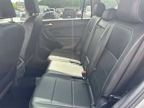 Used 2021 Volkswagen Tiguan SE w/ Panoramic Sunroof Package AWD/4WD image 22