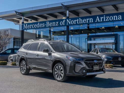 Used 2025 Subaru Outback Limited image 1