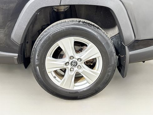 Used 2021 Toyota RAV4 XLE w/ Convenience Package AWD/4WD image 28