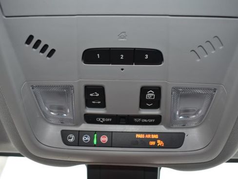 Used 2021 Chevrolet Equinox LT AWD/4WD image 33