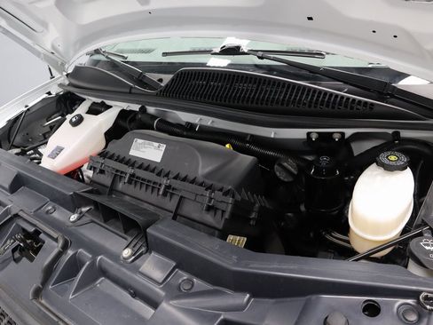 Used 2024 Chevrolet Express 2500 w/ Driver Convenience Package image 10