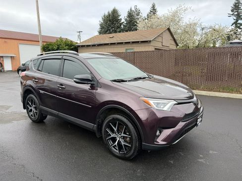 Used 2017 Toyota RAV4 SE w/ Power Special Value Package AWD/4WD image 3